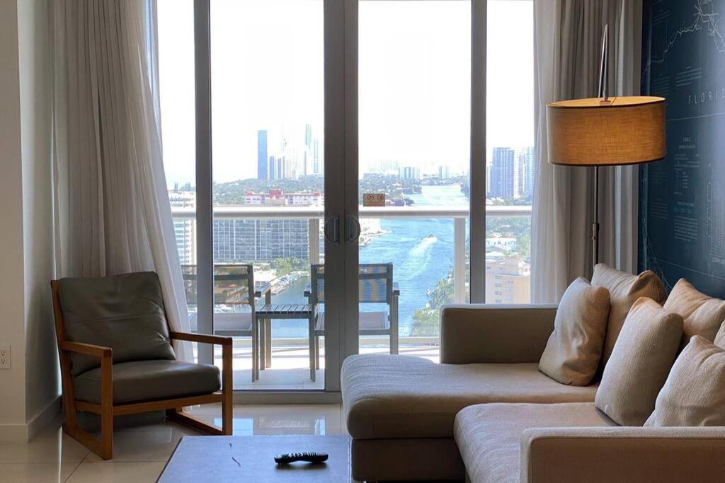 Amazing 1B-1B Apartment With Amazing View! 28A Hallandale Beach Exteriör bild