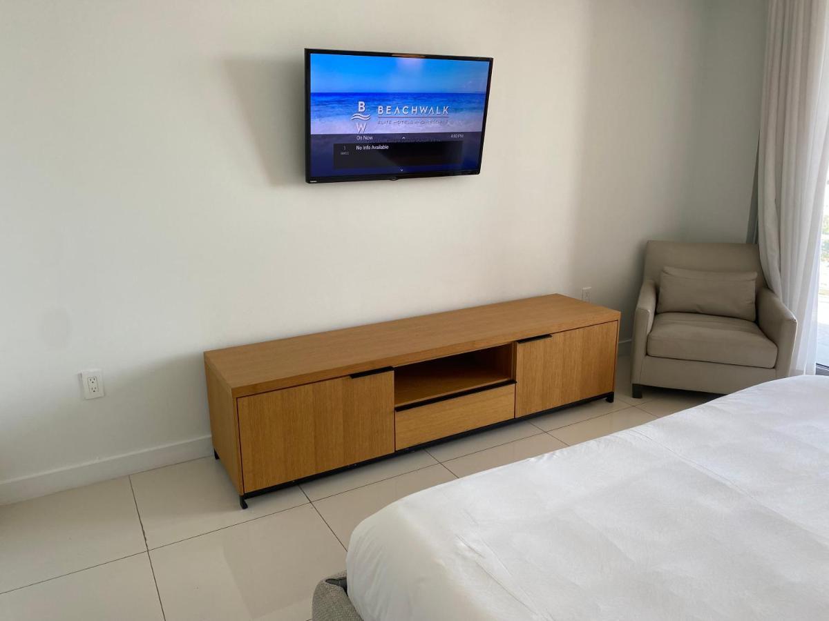 Amazing 1B-1B Apartment With Amazing View! 28A Hallandale Beach Exteriör bild