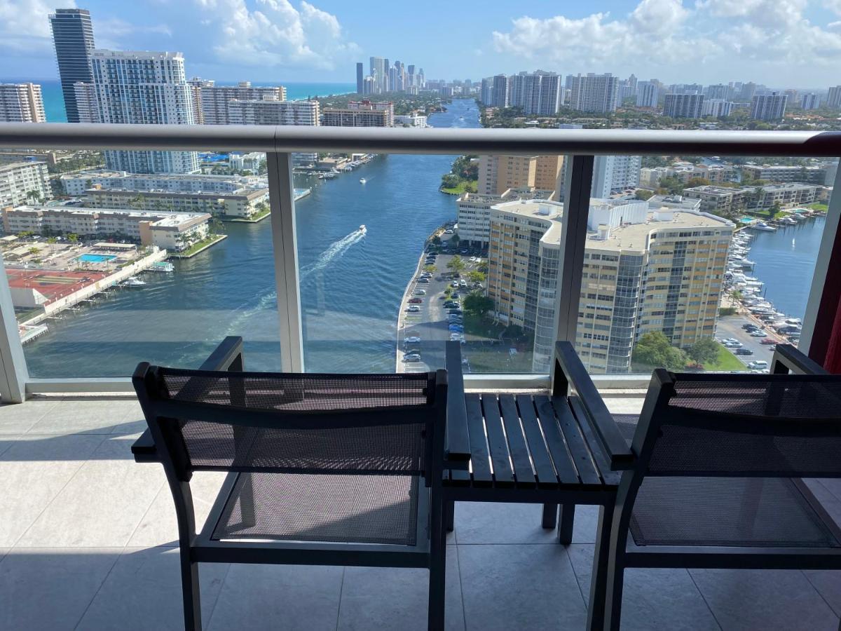 Amazing 1B-1B Apartment With Amazing View! 28A Hallandale Beach Exteriör bild